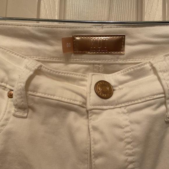 Women’s Cream Jeans - Picture 1 of 3